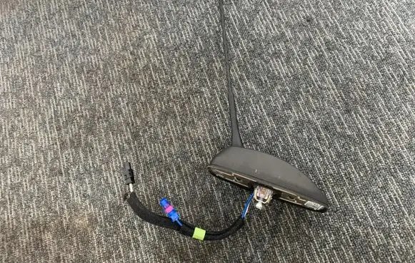 Opel Crossland X Radio antenna 