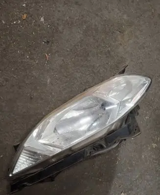 Honda FR-V Headlight/headlamp 18810