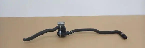BMW M4 F82 F83 Electric auxiliary coolant/water pump 9147359 A0005001486 9322071