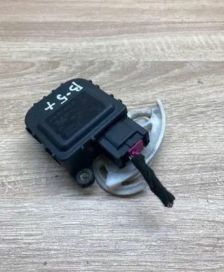 Volkswagen PASSAT B5.5 Air flap motor/actuator 0132801148