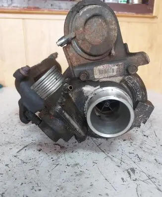 Volvo S40, V40 Turbo 4937706250 9486134 9140803