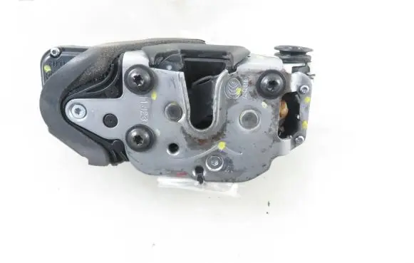 Opel Zafira C Rear door lock