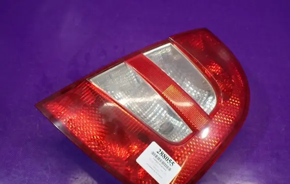 Skoda Fabia Mk1 (6Y) Rear/tail lights 6Y6945096B
