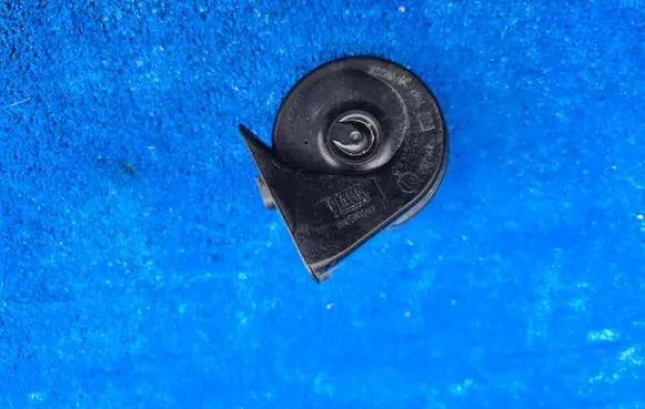 BMW iX Horn signal 7932350