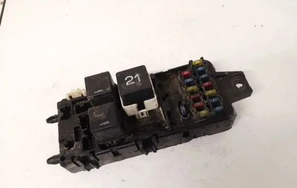 Mitsubishi Carisma Fuse box set