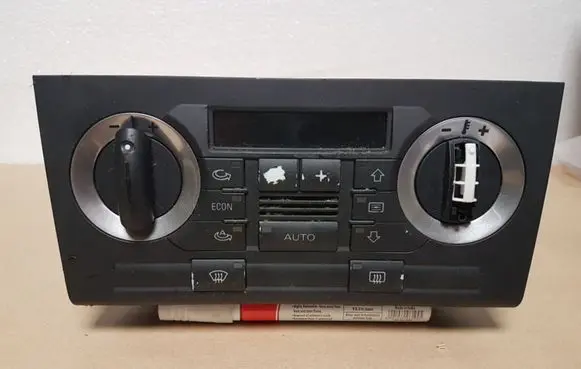 Audi A3 S3 8P Climate control unit 8P0820043D