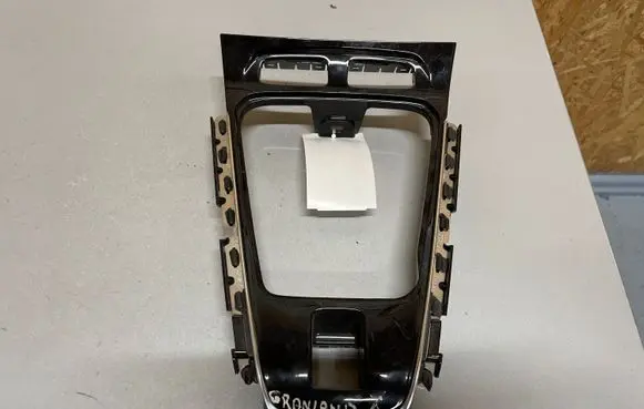 Opel Grandland X Center console YP00055677