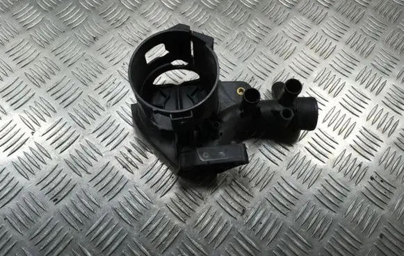 Mercedes-Benz E W212 Other engine bay part A6512001956