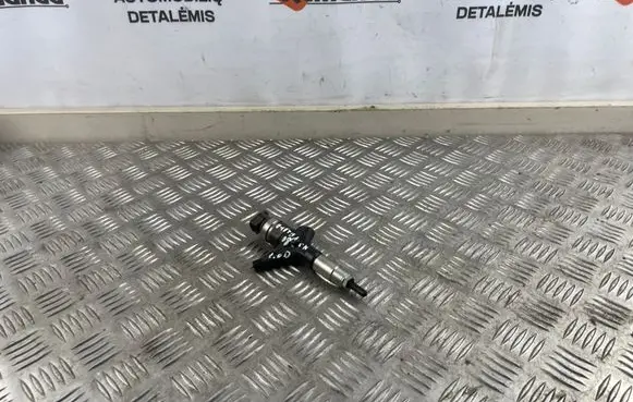 Subaru Outback Fuel injector 16613AA02