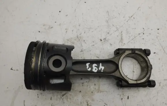 Peugeot 508 Piston with connecting rod