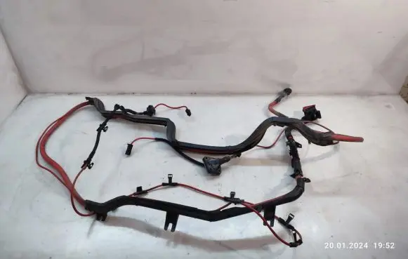 Positive cable (battery)
