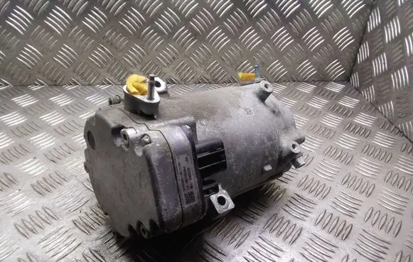 Nissan Leaf I (ZE0) Air conditioning (A/C) compressor (pump) 926001MG0A CYXN7060AJ AES28AV3AA