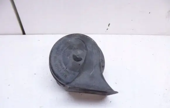 Volkswagen Golf III Horn signal 000661