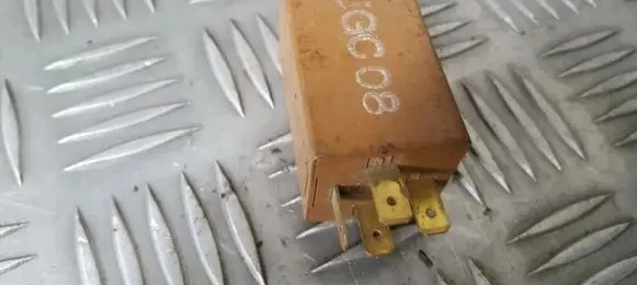 Ford Mondeo MK I Other relay 68125