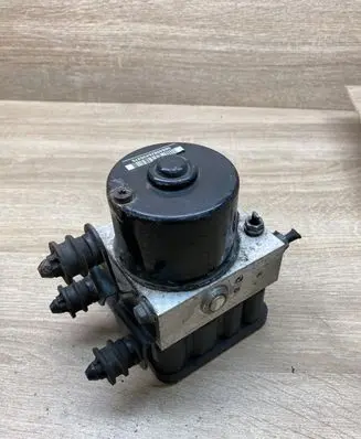 Volkswagen Golf V ABS Pump 1K0614517AC