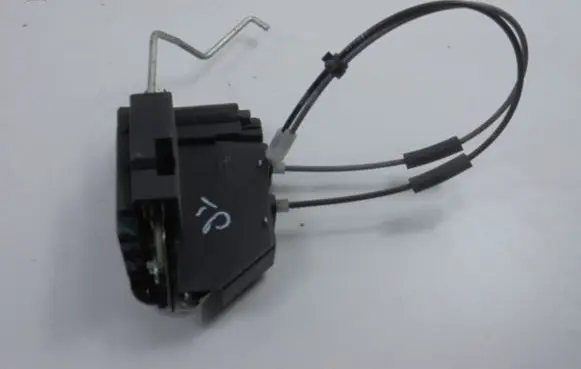 Hyundai i10 Rear door lock