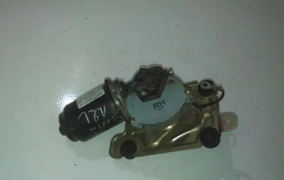Opel Agila A Wiper motor