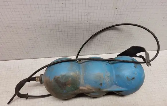 Audi A6 S6 C5 4B Vacuum air tank 443131541