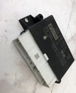 Audi A3 S3 8V Parking PDC control unit/module 5QA919283A 5QA919283 313096