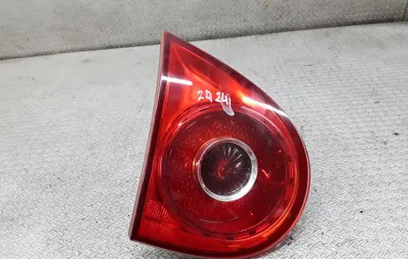 Volkswagen Golf V Tailgate rear/tail lights 1K6945107C