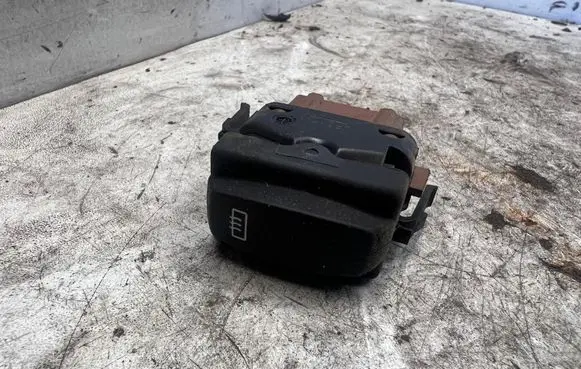 Renault Master II Windscreen/window heater switch 2648804