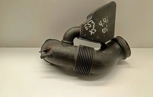 BMW X5 E53 Air intake hose/pipe 7523727