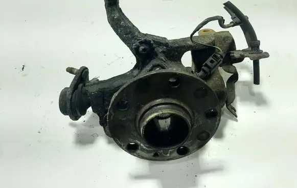 Seat Leon (5F) Front wheel hub
