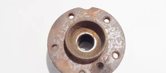BMW 5 E39 Rear wheel hub
