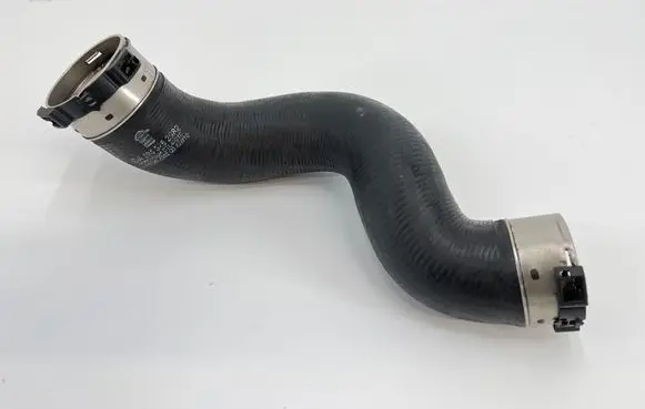 Mercedes-Benz E W212 Intercooler hose/pipe A2045282982