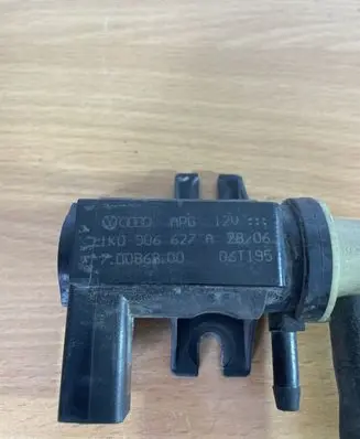 Volkswagen PASSAT B6 Vacuum valve 1K0906627A