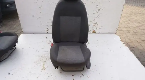 Peugeot 308 Front passenger seat 