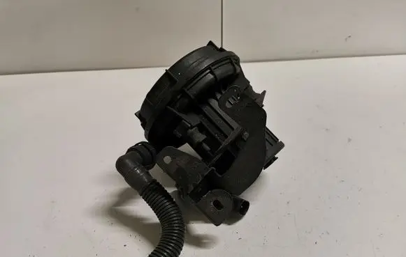 BMW 3 E46 Secondary air pump 7506209