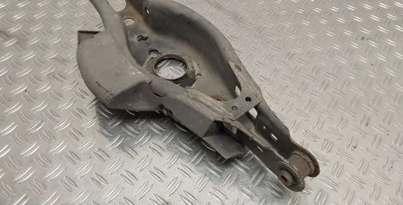 Toyota Avensis T270 Rear upper control arm/wishbone