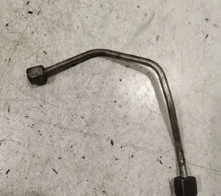 Peugeot 308 Fuel injector supply line/pipe 