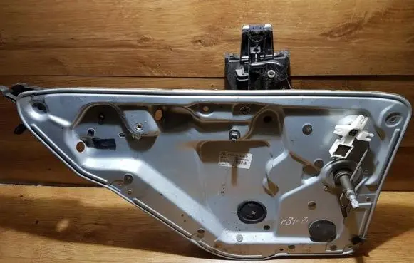 Skoda Fabia Mk1 (6Y) Sliding door window regulator with motor