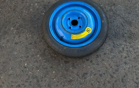 Subaru Forester SH R15 spare wheel 
