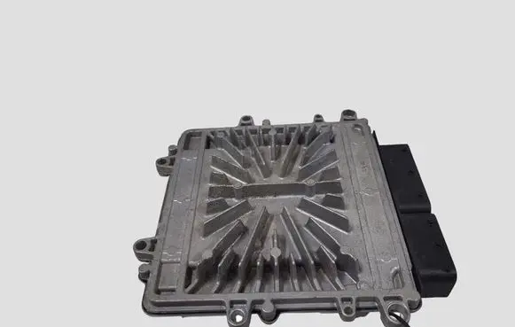 Volvo V60 Engine control unit/module 31355882 0281019244