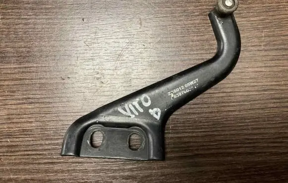 Mercedes-Benz Vito Viano W639 Sliding door upper roller guide/hinge A6397600147 6397600147