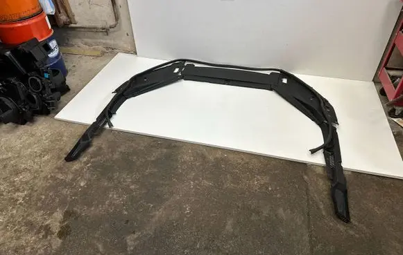 Volvo XC90 Other engine bay part 31383508 31371763 31371764