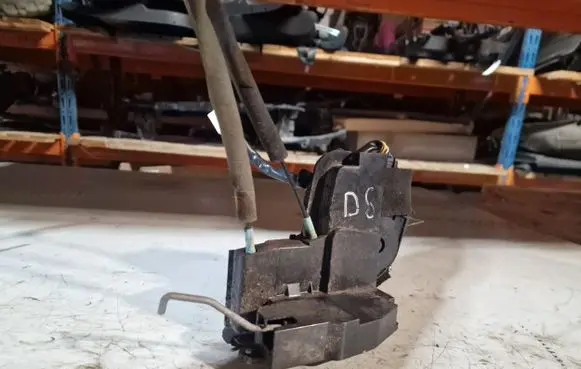 Mazda CX-7 Rear door lock