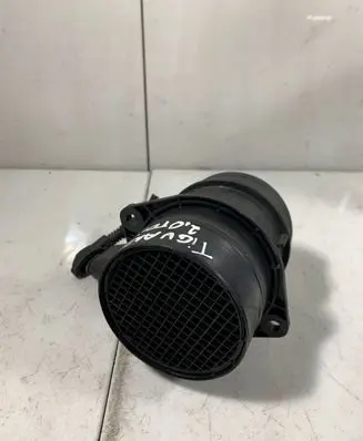 Volkswagen Tiguan Mass air flow meter 03G906461C 3097550 0281002735