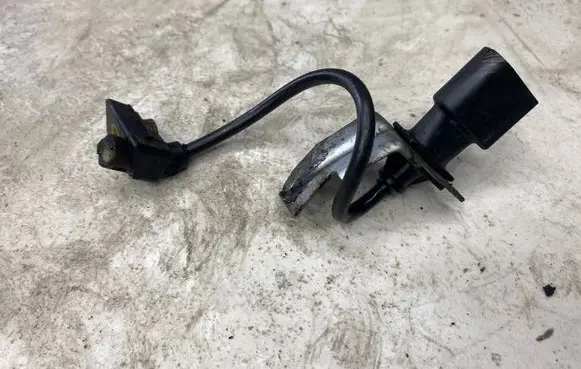 BMW 5 E60 E61 Crankshaft speed sensor 