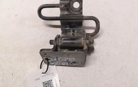 Seat Ibiza III (6L) Rear door lower hinge 6L48334
