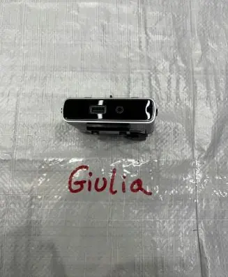 Alfa Romeo Giulia USB socket connector 