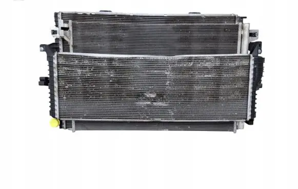 Volkswagen Multivan T6 Radiator set 7E0121253F