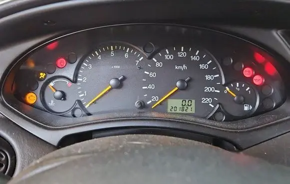 Speedometer (instrument cluster)