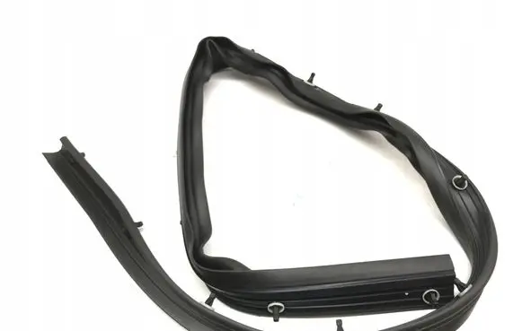Iveco Daily 6th gen Rubber seal loading door 5801555859