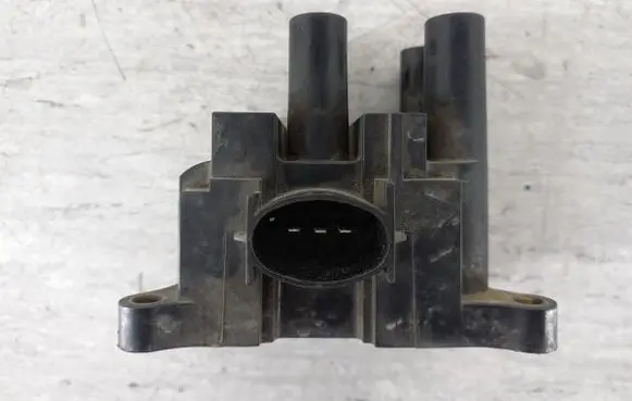 High voltage ignition coil