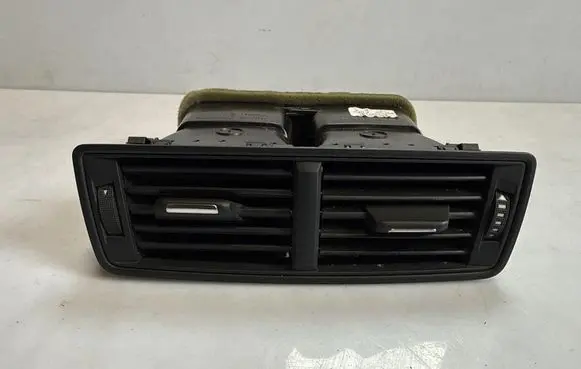 Audi Q7 4M Dash center air vent grill 4M0819203D