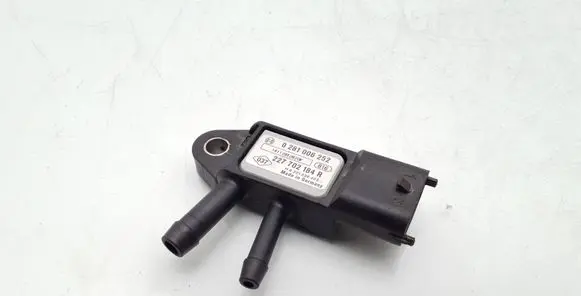 Nissan Qashqai Exhaust gas pressure sensor 227702184R 0281006252 H8201238402